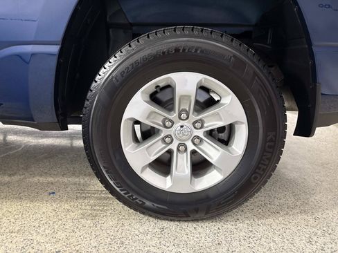 Used 2024 RAM 1500 Laramie RWD image 9
