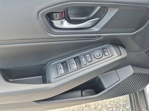 Used 2025 Honda Accord SE image 13