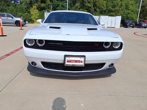 Used 2015 Dodge Challenger R/T Scat Pack w/ Scat Pack Stripe Group RWD image 2