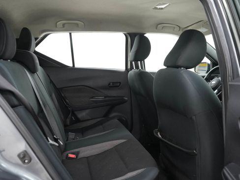 Used 2020 Nissan Kicks S FWD image 13