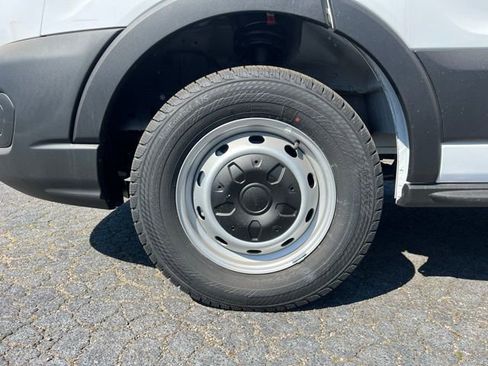 New 2024 Ford Transit 250 148 Medium Roof w/ Load Area Protection Package image 28