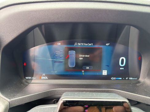 Used 2025 Ford Explorer Platinum w/ Ultimate Package image 12