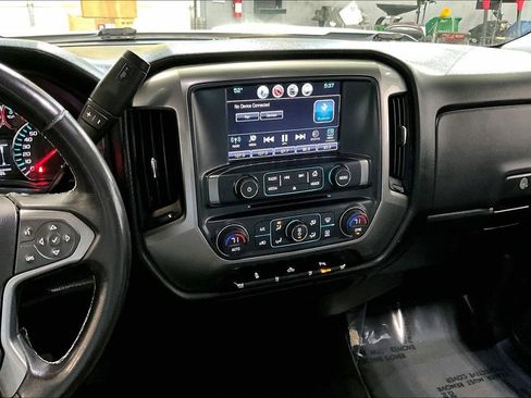 Used 2018 Chevrolet Silverado 1500 LT w/ LT Fleet Convenience Package image 5