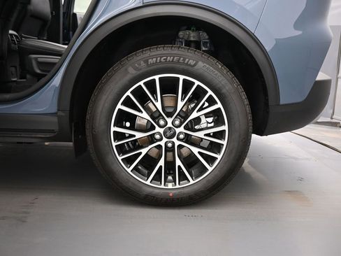 New 2025 Ford Escape Base w/ PHEV Premium Package image 24