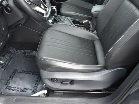 Used 2023 Volkswagen Tiguan SE w/ Panoramic Sunroof Package FWD image 25