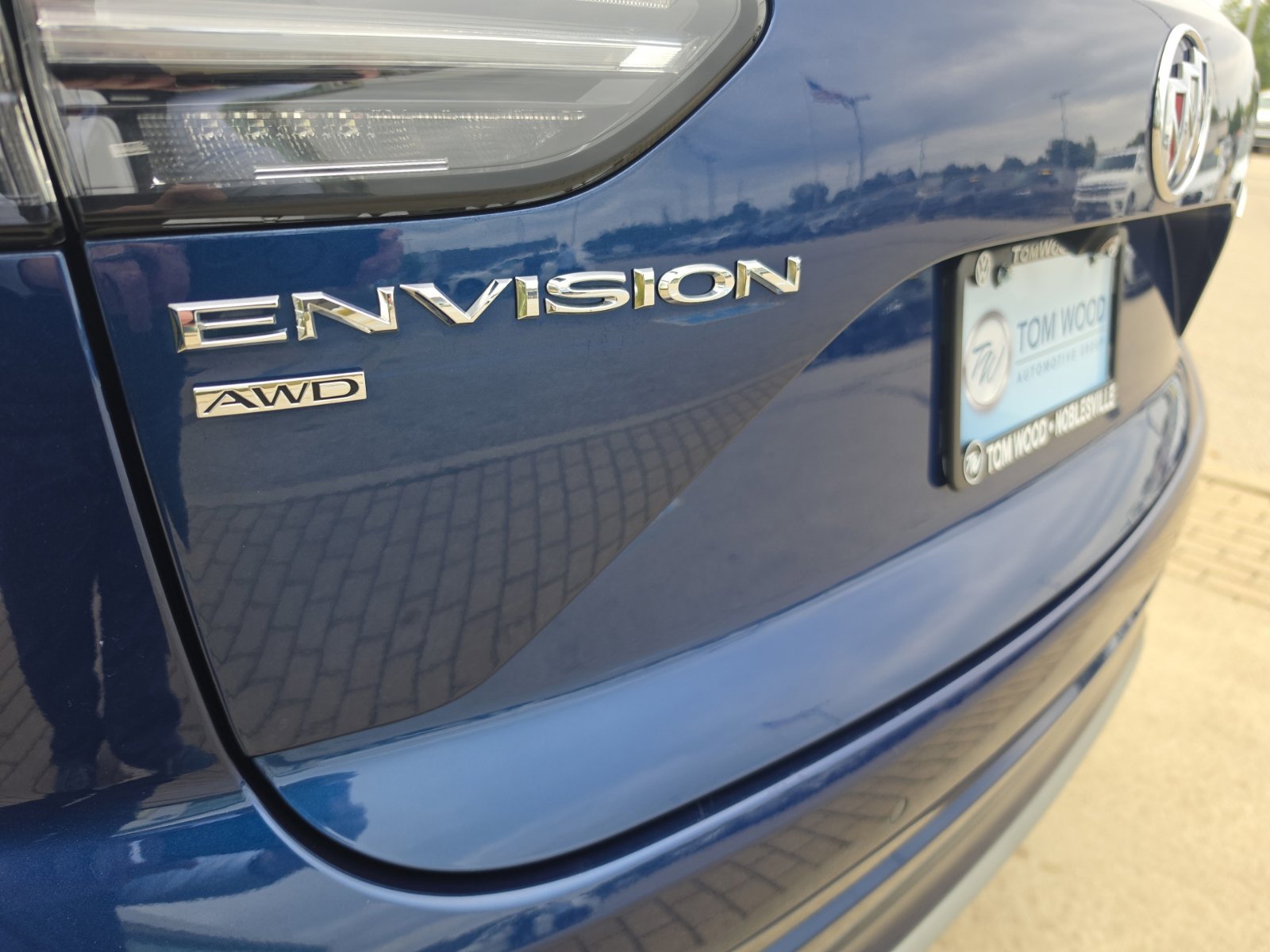Used 2023 Buick Envision Avenir AWD/4WD image 10