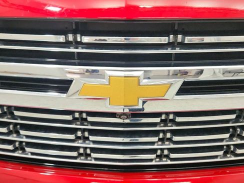 Used 2024 Chevrolet Tahoe Premier image 16