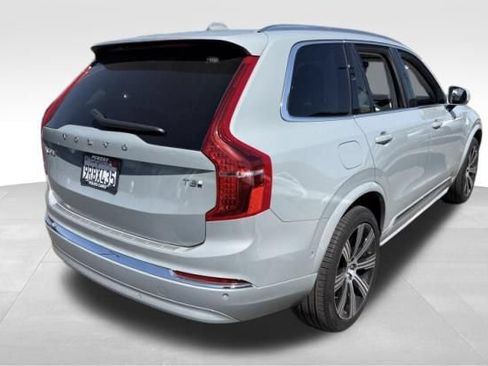 Used 2025 Volvo XC90 T8 Plus w/ Protection Package Premier AWD/4WD image 3