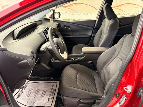 Used 2017 Toyota Prius Two w/ Prius Two Safety Plus Package image 15