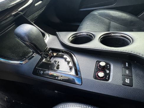 Used 2015 Toyota Avalon XLE Touring image 29