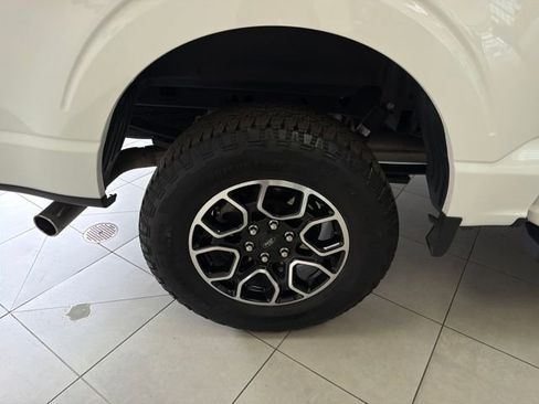 Used 2023 Ford F150 Lariat image 32