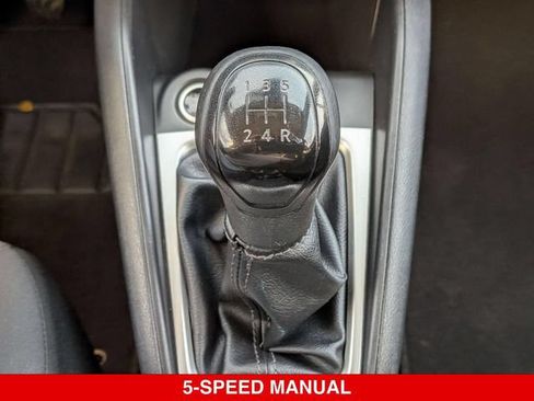 Used 2021 Nissan Versa S FWD image 25