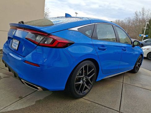 Certified 2024 Honda Civic Sport Touring image 5