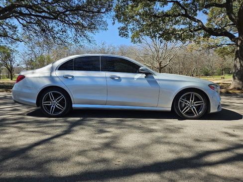 Used 2019 Mercedes-Benz E 300 image 5
