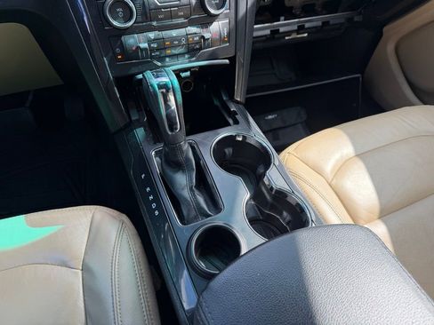 Used 2016 Ford Explorer XLT w/ Equipment Group 202A image 16