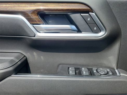 New 2026 GMC Sierra 1500 Elevation image 11
