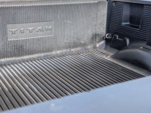 Used 2019 Nissan Titan SV AWD/4WD image 12