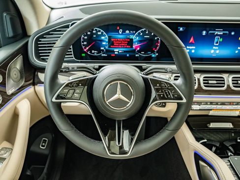 New 2026 Mercedes-Benz GLS 450 4MATIC image 43