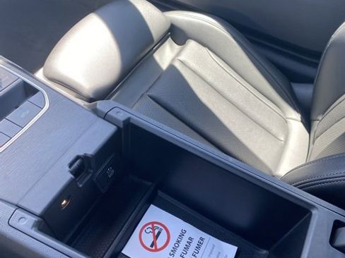 Used 2023 BMW 430i xDrive Convertible w/ Convenience Package image 27