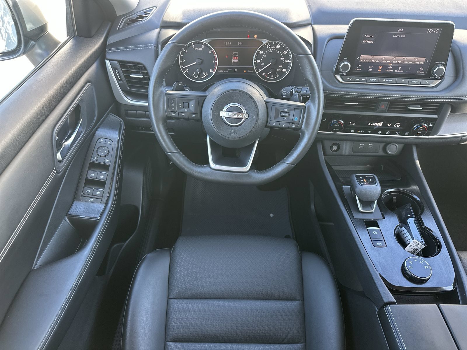 Used 2024 Nissan Rogue SV w/ SV Premium Package AWD/4WD image 17