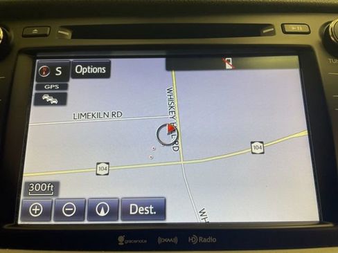 Used 2019 Toyota Highlander XLE image 29