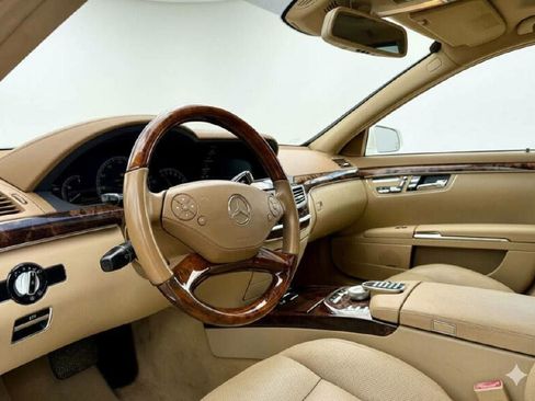 Used 2011 Mercedes-Benz S 550 4MATIC image 10