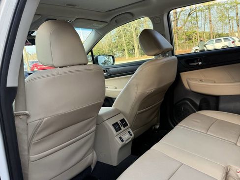 Used 2018 Subaru Outback 2.5i Limited image 14