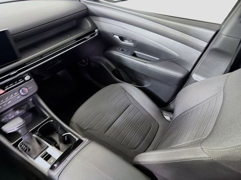 Used 2025 Hyundai Santa Cruz SE FWD image 26