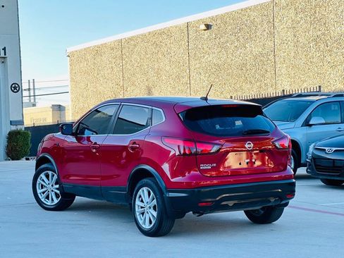 Used 2018 Nissan Rogue Sport S w/ S Appearance Package image 7