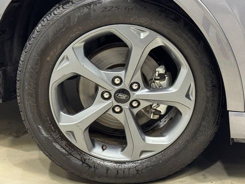 Used 2024 Ford Escape ST-Line image 11