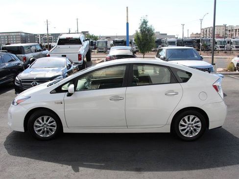 Used 2012 Toyota Prius Prime Plug-In Hybrid FWD image 5