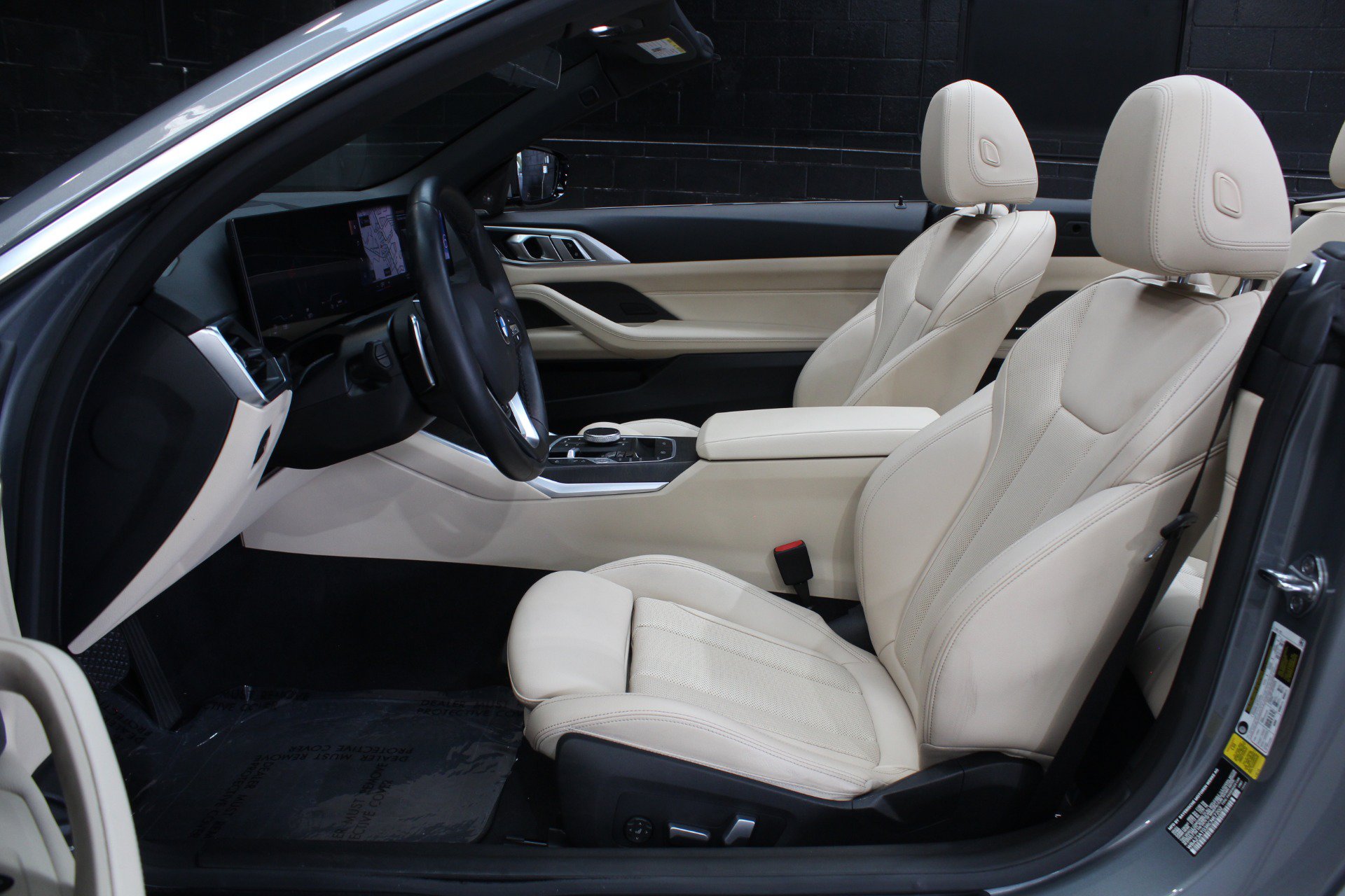 Used 2024 BMW 430i Convertible w/ Premium Package RWD image 34