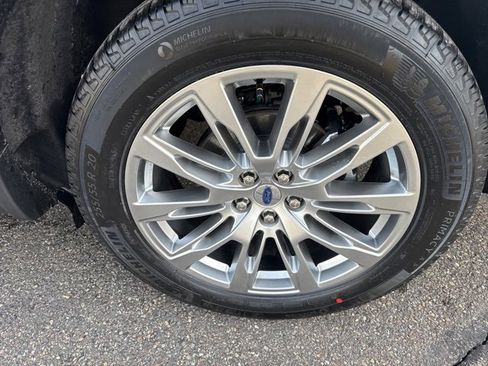 New 2026 Ford Explorer Active w/ Active Comfort Package image 11