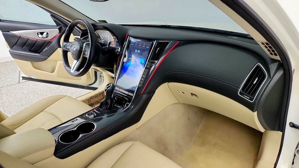 Used 2019 INFINITI Q50 Luxe w/ Essential Package (3.0T Luxe) AWD/4WD image 28