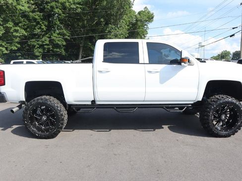 Used 2017 Chevrolet Silverado 2500 High Country w/ Duramax Plus Package AWD/4WD image 4