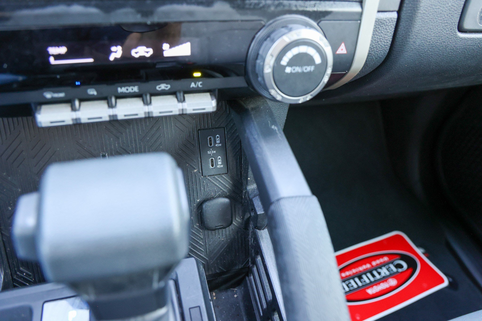 Certified 2025 Toyota Tacoma SR5 AWD/4WD image 25