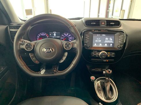 Used 2019 Kia Soul ! FWD image 13