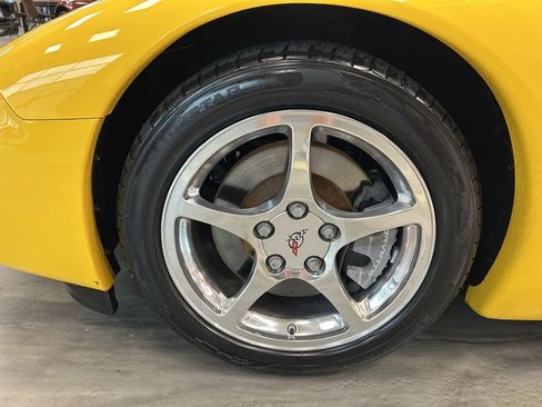 Used 2002 Chevrolet Corvette Convertible w/ Preferred Equipment Group2 image 16