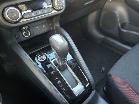 New 2025 Nissan Versa SR w/ Trunk Package image 12