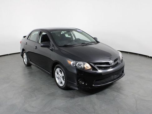 Used 2013 Toyota Corolla S image 13
