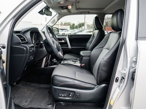 Certified 2023 Toyota 4Runner SR5 Premium image 41