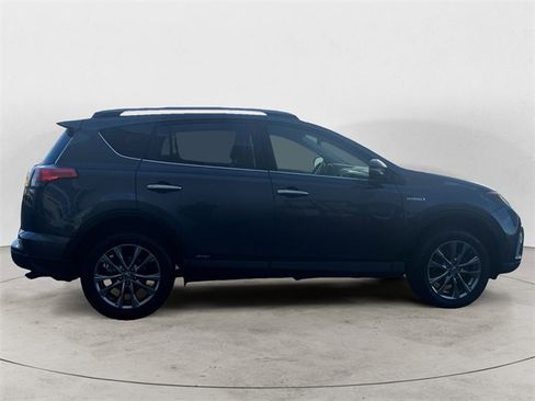 Used 2017 Toyota RAV4 Limited image 6