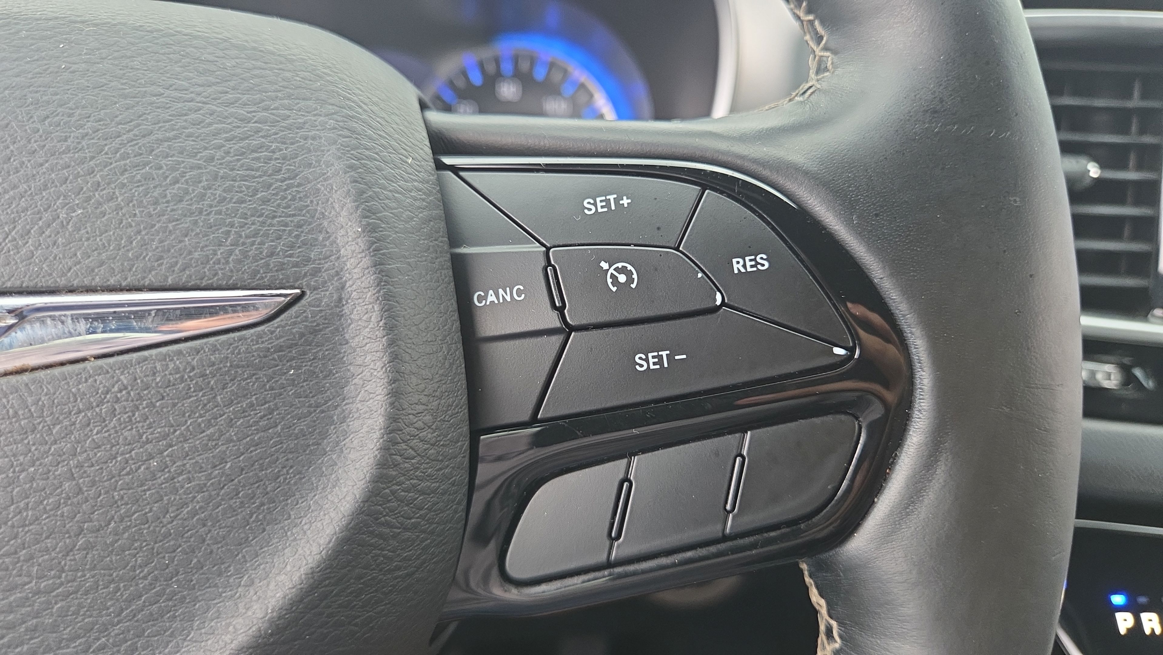 Used 2019 Chrysler Pacifica Touring-L Plus w/ S Appearance Package FWD image 20