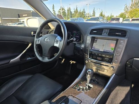 Used 2015 Lexus IS 250C w/ Luxury Package RWD image 13