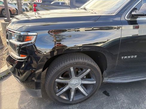 Used 2019 Chevrolet Tahoe LT image 2