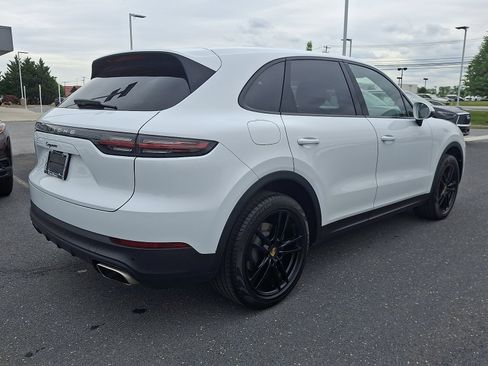 Used 2021 Porsche Cayenne AWD/4WD image 8
