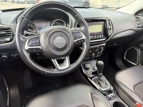 Used 2020 Jeep Compass Latitude AWD/4WD image 17