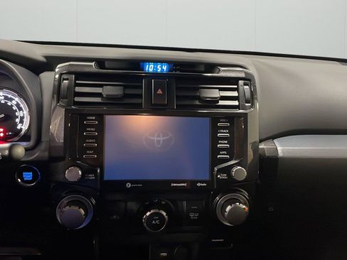 Used 2023 Toyota 4Runner TRD Off-Road AWD/4WD image 15