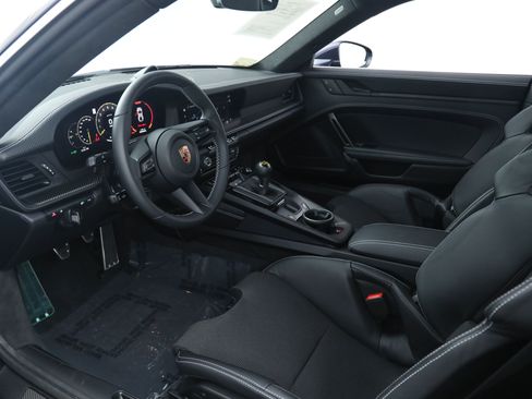 Used 2026 Porsche 911 GT3 RWD image 22