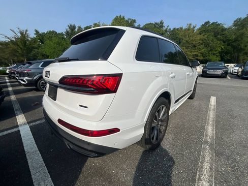 Used 2023 Audi Q7 2.0T Premium Plus w/ Premium Plus Package AWD/4WD image 3